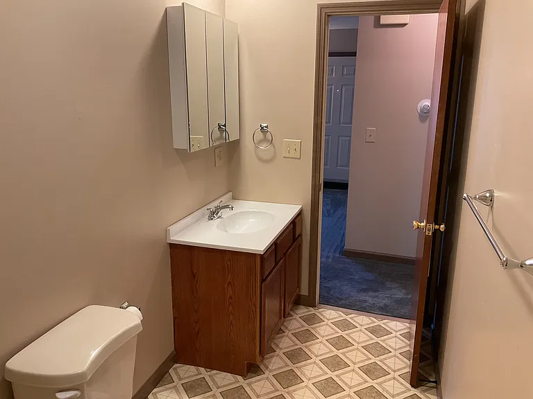 292 Summit St — Photo 12