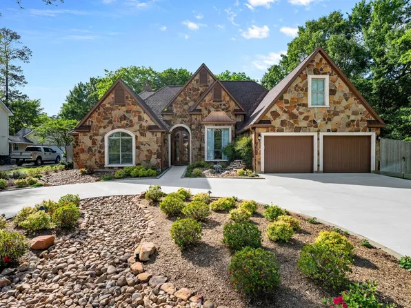 11818 Thoreau Dr, Montgomery, TX 77356