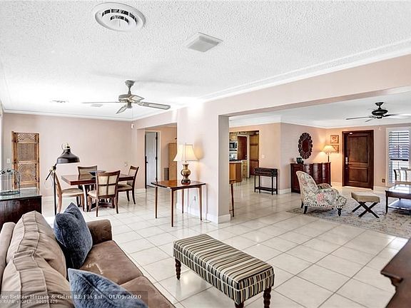 2nd image of 1620 NE 40th Ct