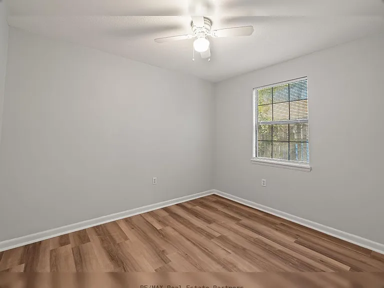 307 N 40th Ave — Photo 21