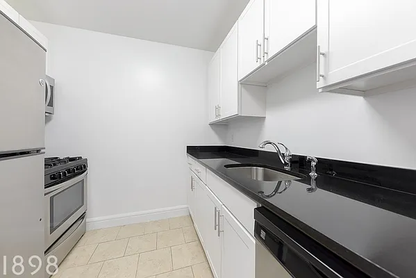 Rented by A&E Real Estate Management | media 3