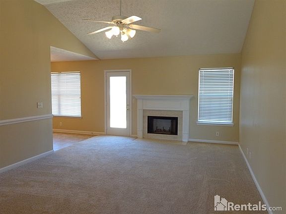 3rd image of 3326 Perlino Dr