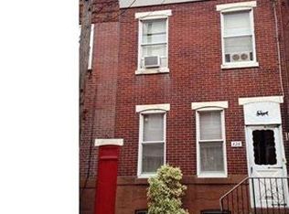 826 Wilder St, Philadelphia, PA 19147