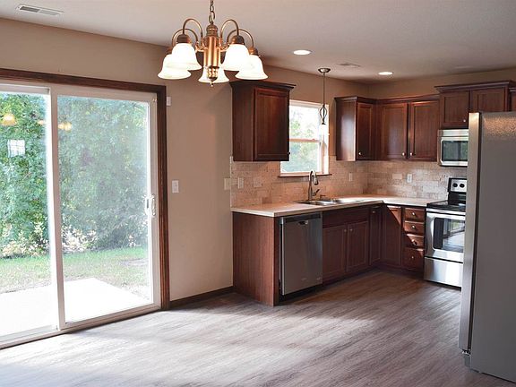 3rd image of 2449 Fox Sparrow Ct
