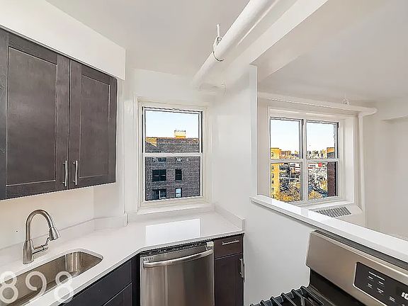 3rd image of 10 E 138th St #B108