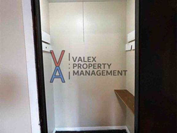 5th image of 417 Main St #2