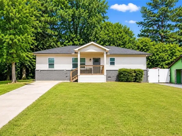 1639 Bridgeport Dr NW, Atlanta, GA 30318