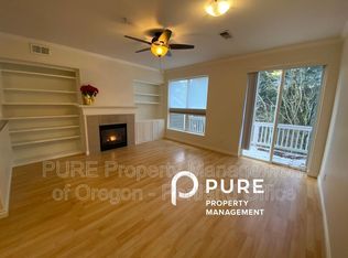 2929 NW Kennedy Ct, Portland, OR 97229