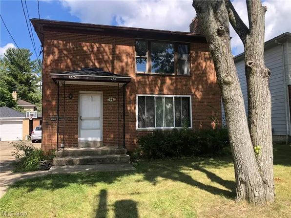1773 & 1775 Liberty Dr, Akron, OH 44313