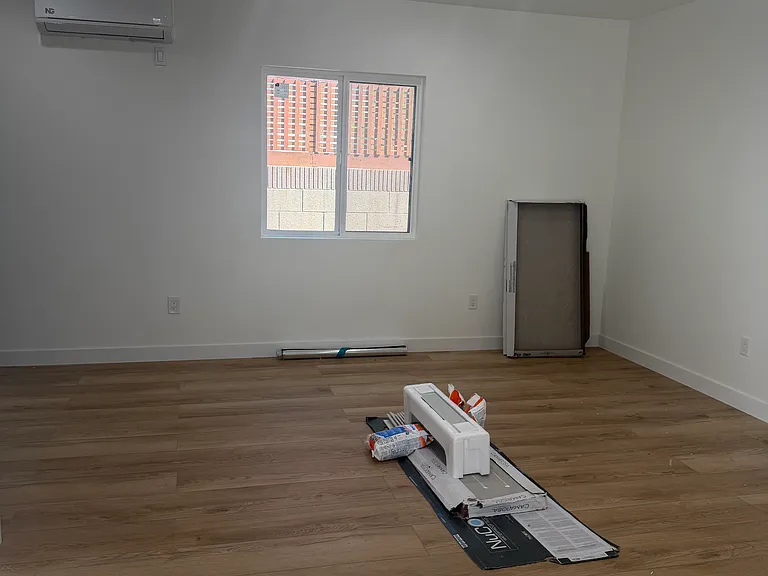 1082 N Loma Ave #1/2 — Photo 7
