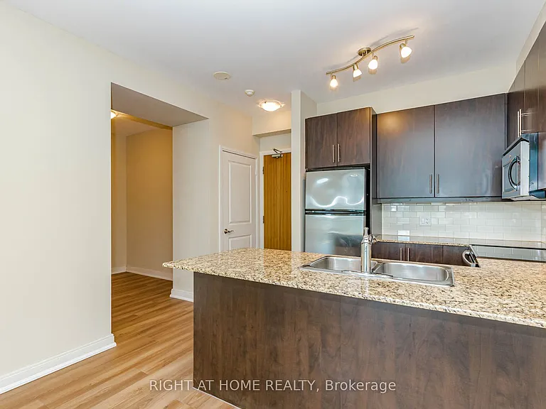 88 Broadway Ave E #1605 — Photo 9