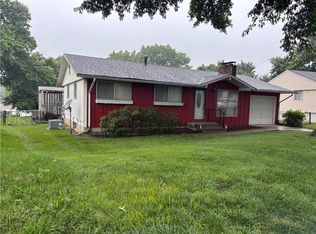 2604 Cardinal Ln, Saint Joseph, MO 64503