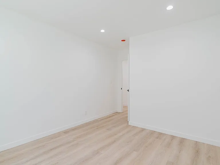 13138 Corcoran St — Photo 6