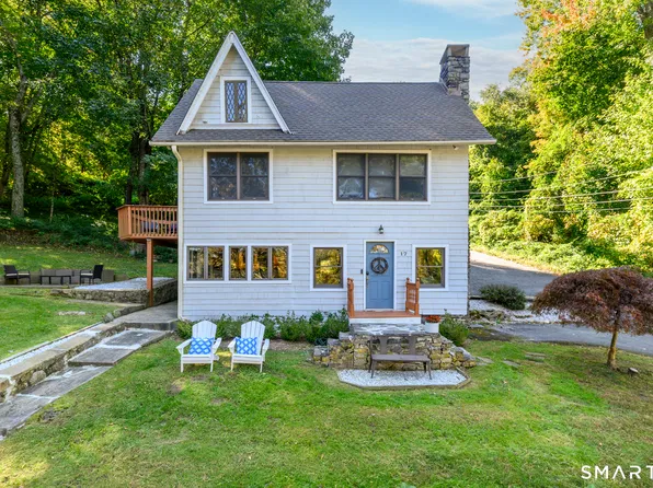 17 Fire Hill Road, Ridgefield, CT 06877