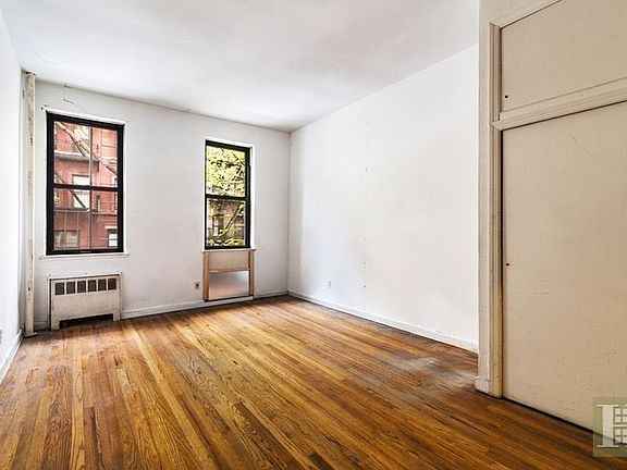 3rd image of 223 E 78th St APT 4C