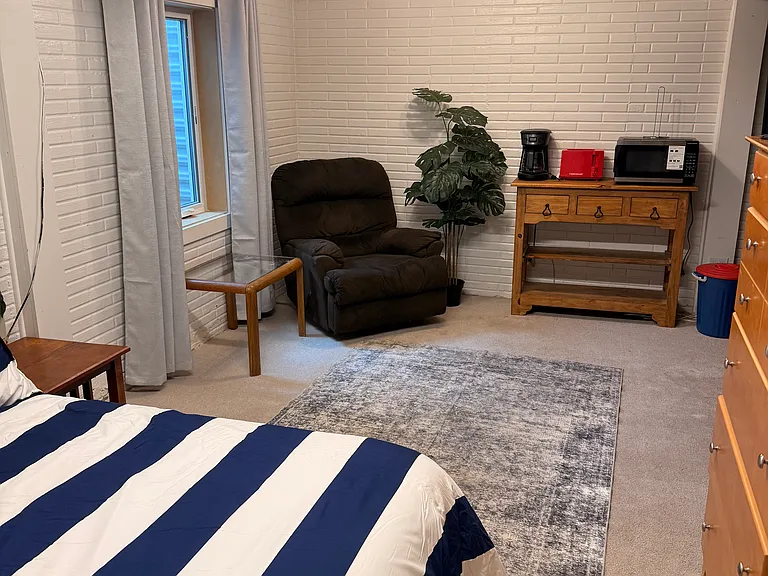 23 Amesbury St #23 — Photo 4