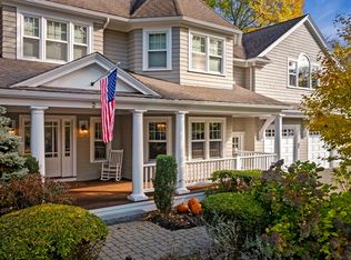 2 Ocean Meadow Ln, Marblehead, MA 01945