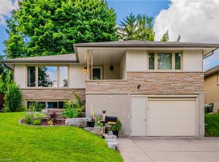 206 Forestwood Dr, Kitchener, ON N2N1B9