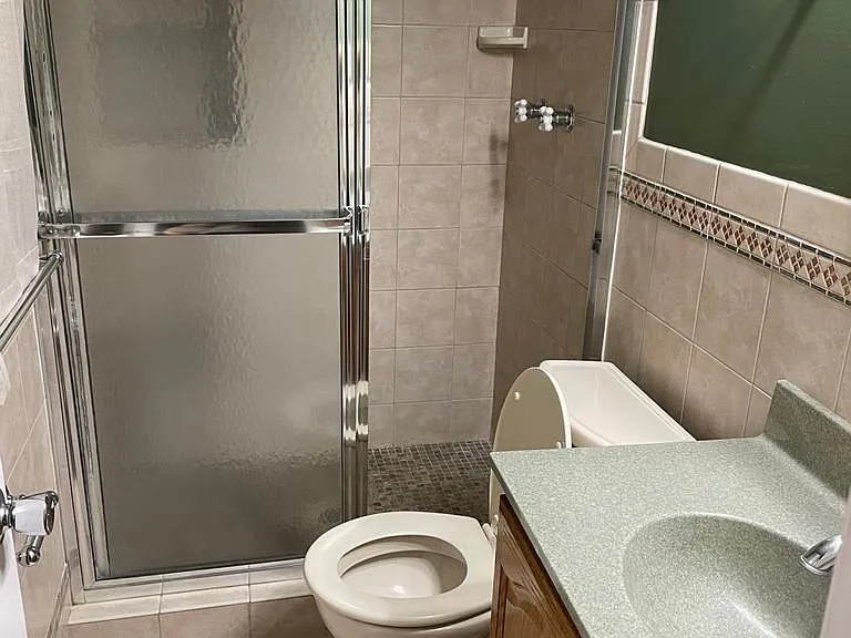 112 Claybrook Dr — Photo 29