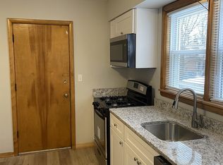 2830 S Harlem Ave #2N, Riverside, IL 60546