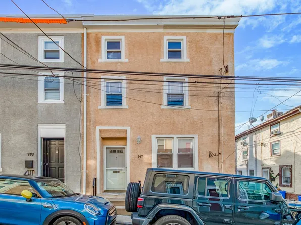 147 Conarroe St, Philadelphia, PA 19127