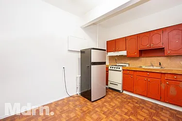 Rented by Mdrn Residential