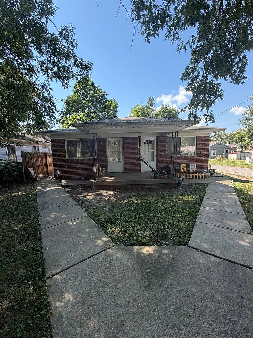 Perry Township 2BR/1BA — Photo 2