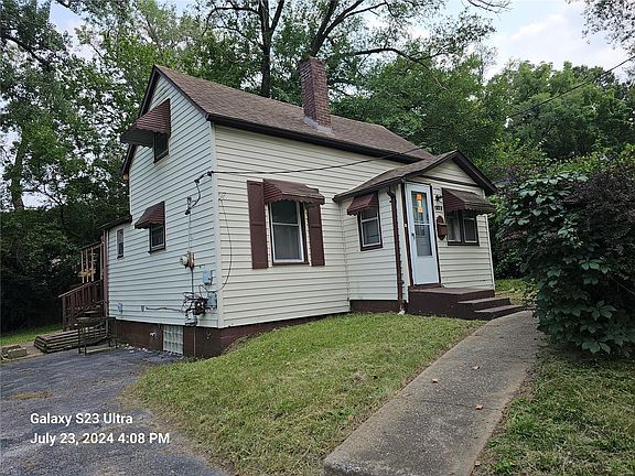3rd image of 1434 Leroy Ave