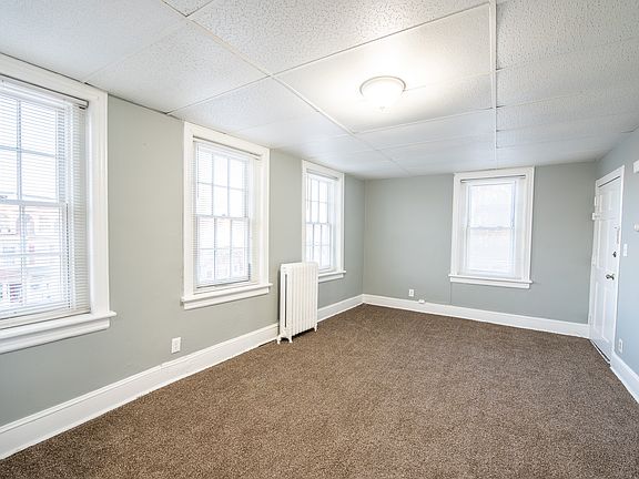 2nd image of 200 E Broad St #7