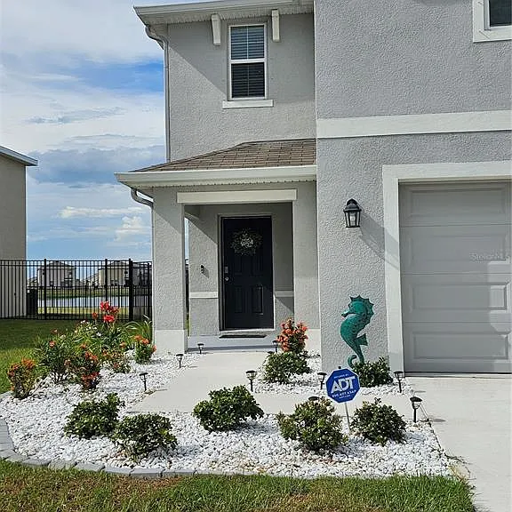 10116 Charlotte Dr — Photo 1