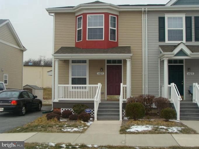2nd image of 425 Gandy Dancer Ct