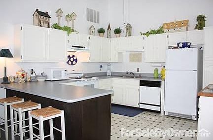 3rd image of 702 Country Club Dr #4060A