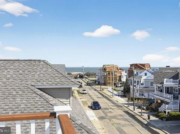 14 Gardens Rd, Ocean City, NJ 08226