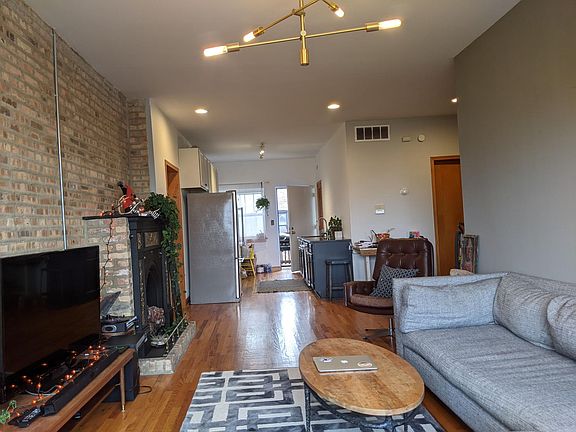 4th image of 2745 W Le Moyne St #3