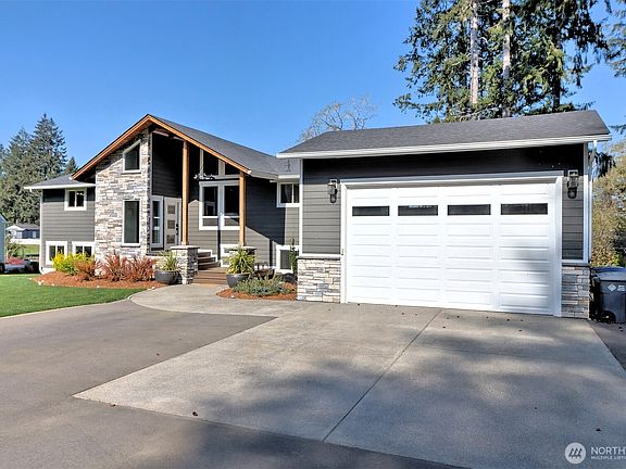 4th image of 2180 E Island Lake Drive