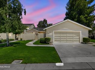 772 Helen Dr, Hollister, CA 95023