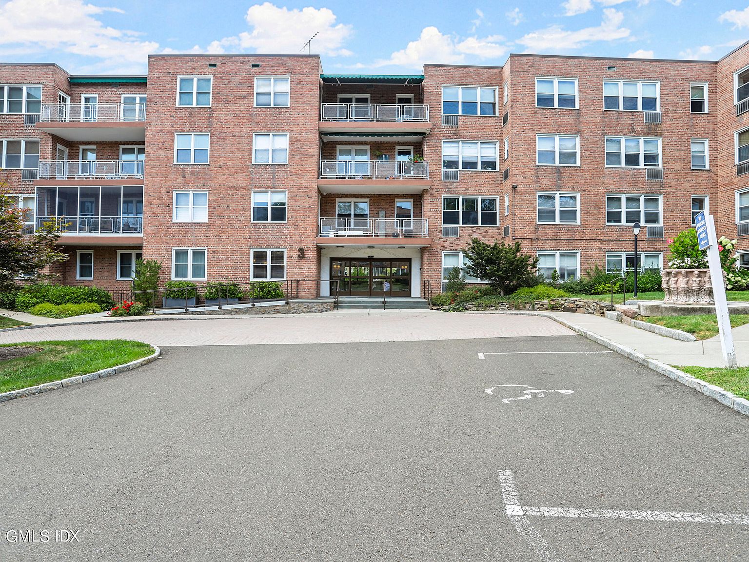 3 Putnam Hl APT 1C, Greenwich, CT 06830 Zillow