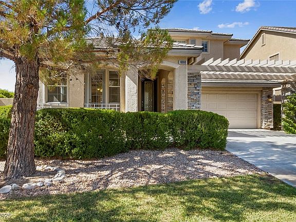 3rd image of 10393 Walking View Ct