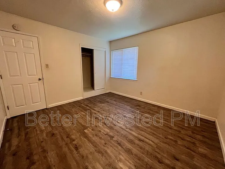 212 Ford St #7 — Photo 4