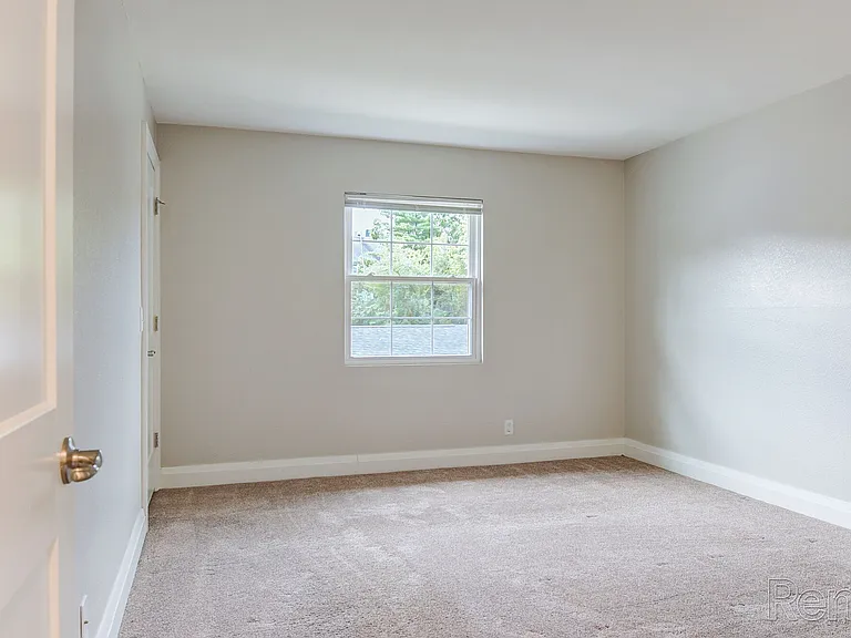 Grandview Apartment Homes — Photo 14