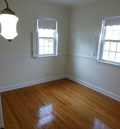 3rd image of 148 N Sugar St #148 N
