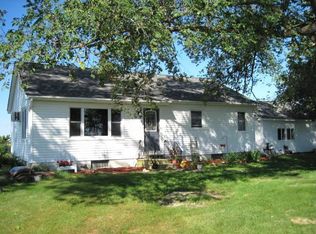 1196 Mahogany Ave, Fairfield, IA 52556