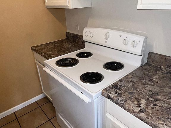 4th image of 1015 Park Row Ave APT 11