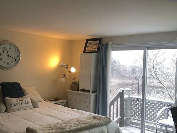 4th image of 8 Seagrass Way APT A