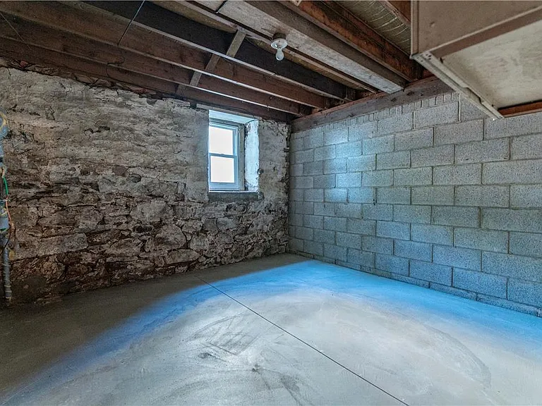 6350 Robin Ln — Photo 32