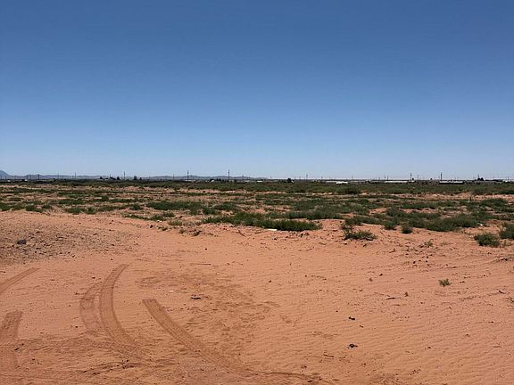 5th image of 669 Yuma Desert