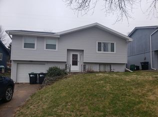 13080 Ames Ave, Omaha, NE 68164