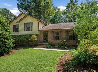 702 Newport Cir, Cary, NC 27511