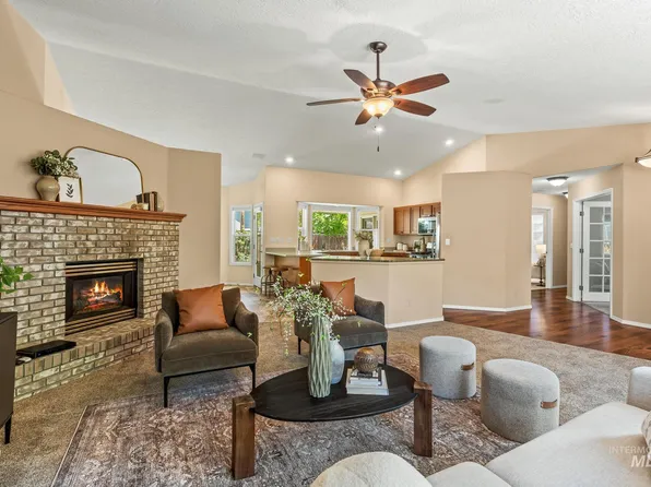 2160 W Dora Ln, Boise, ID 83702