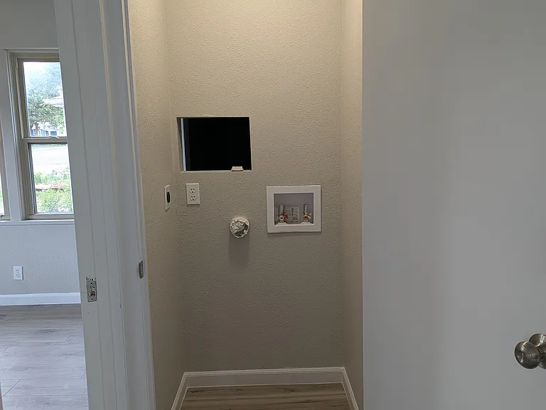 4886 S Logan St #1 — Photo 7